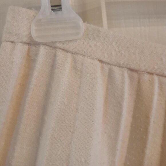 ILGWU union-made in the USA vintage 60s cream pleated midi skirt - Picture 8 of 8